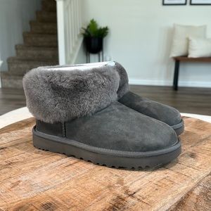 Ugg Classic Mini Fluff Grey Women’s Size 6